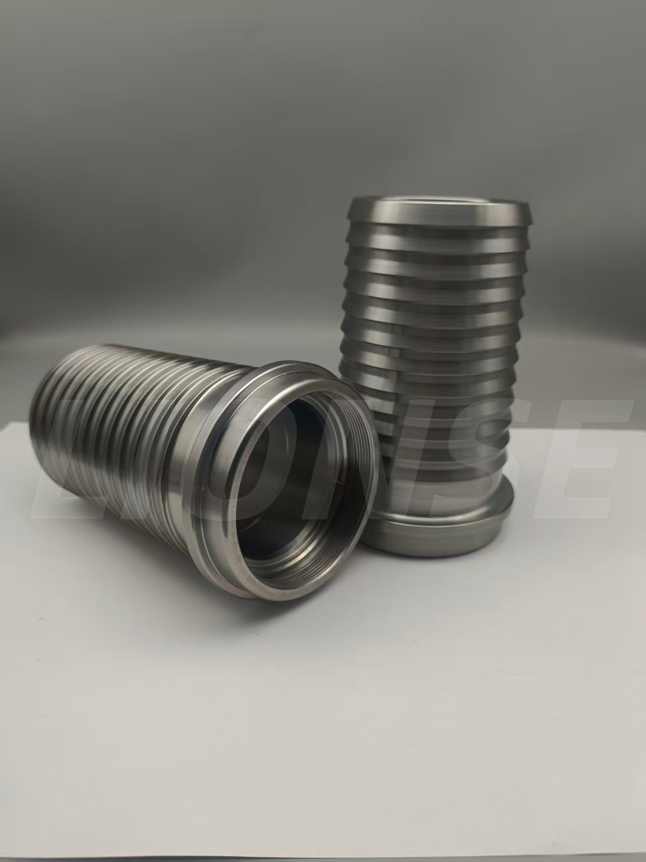 CNC обработка и вртење на делови од нерѓосувачки челик