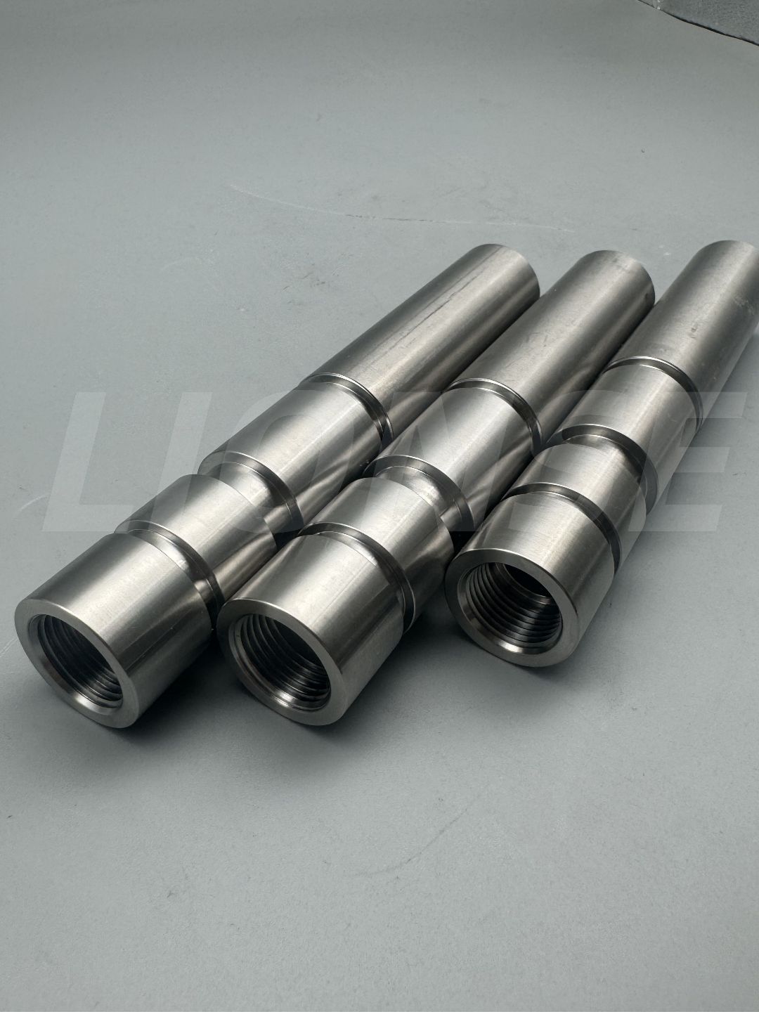 Вратило од титаниум од 5 степен со NC вртење